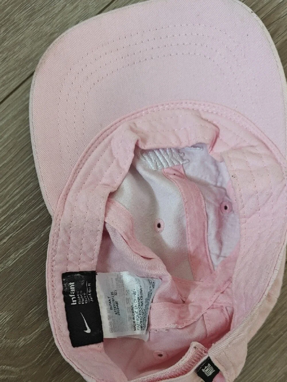 Kids Infant Nike Light Pink Baseball Cap with White Swoosh